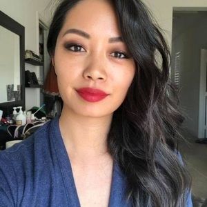 Meet your Posher, Jenn